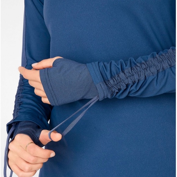 Women’s Fabletics Cashel Adjustable Long Sleeve Top, Large, Pacific Blue - Picture 2 of 7
